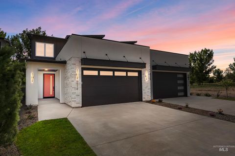 6512 S Astoria Ave Meridian ID 83642