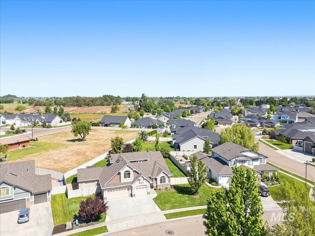 Photo of 1183 N Buffalo Way, Middleton, ID 83644 (MLS # 98986592)