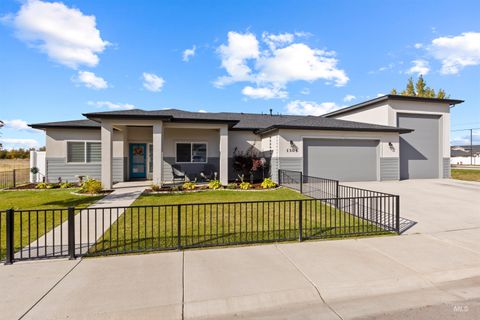 Photo of 1303 S Justice Ave, Emmett, ID 83617 (MLS # 98965624)