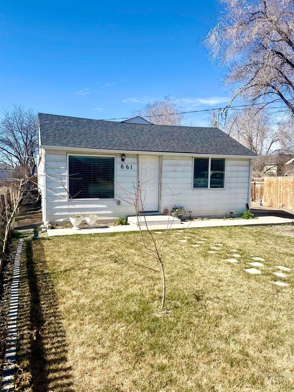 Photo of 661 Jackson St, Twin Falls, ID 83301 (MLS # 98977434)