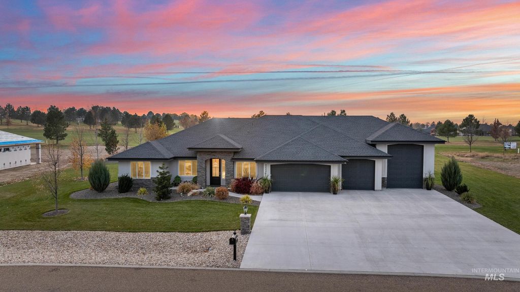 Photo of 22225 Aura Vista, Caldwell, ID 83607 (MLS # 98971652)