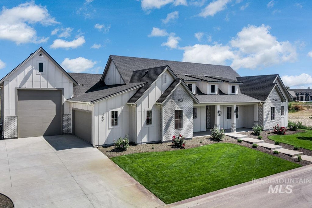 Photo of 545 Midpoint Ave, Middleton, ID 83644 (MLS # 98999140)