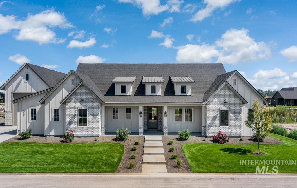 Photo of 545 Midpoint Ave, Middleton, ID 83644 (MLS # 98999140)