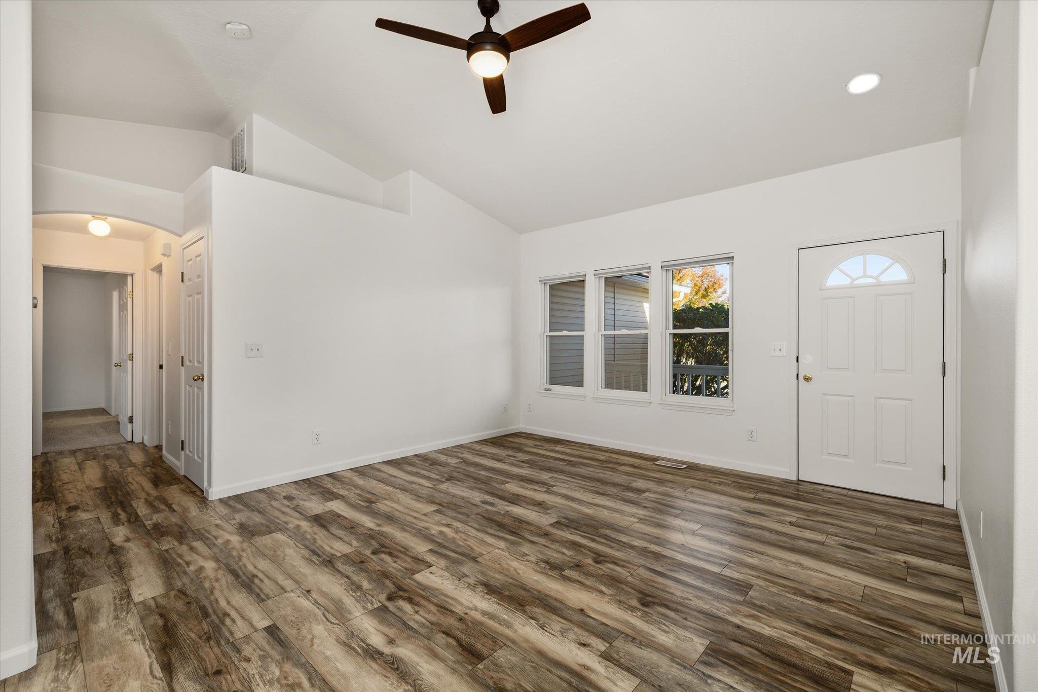 380 W Bloomington