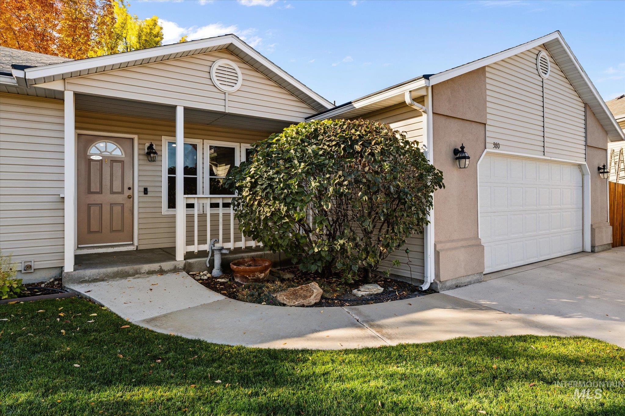 380 W Bloomington