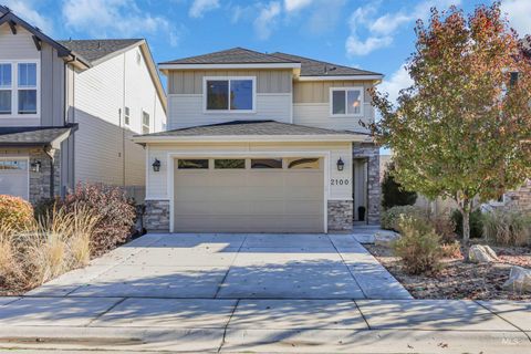 Photo of 2100 N Woodcreek St, Boise, ID 83704 (MLS # 98966007)