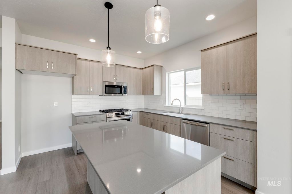 Photo of 18419 N Sweet William Ave, Nampa, ID 83687 (MLS # 98972098)