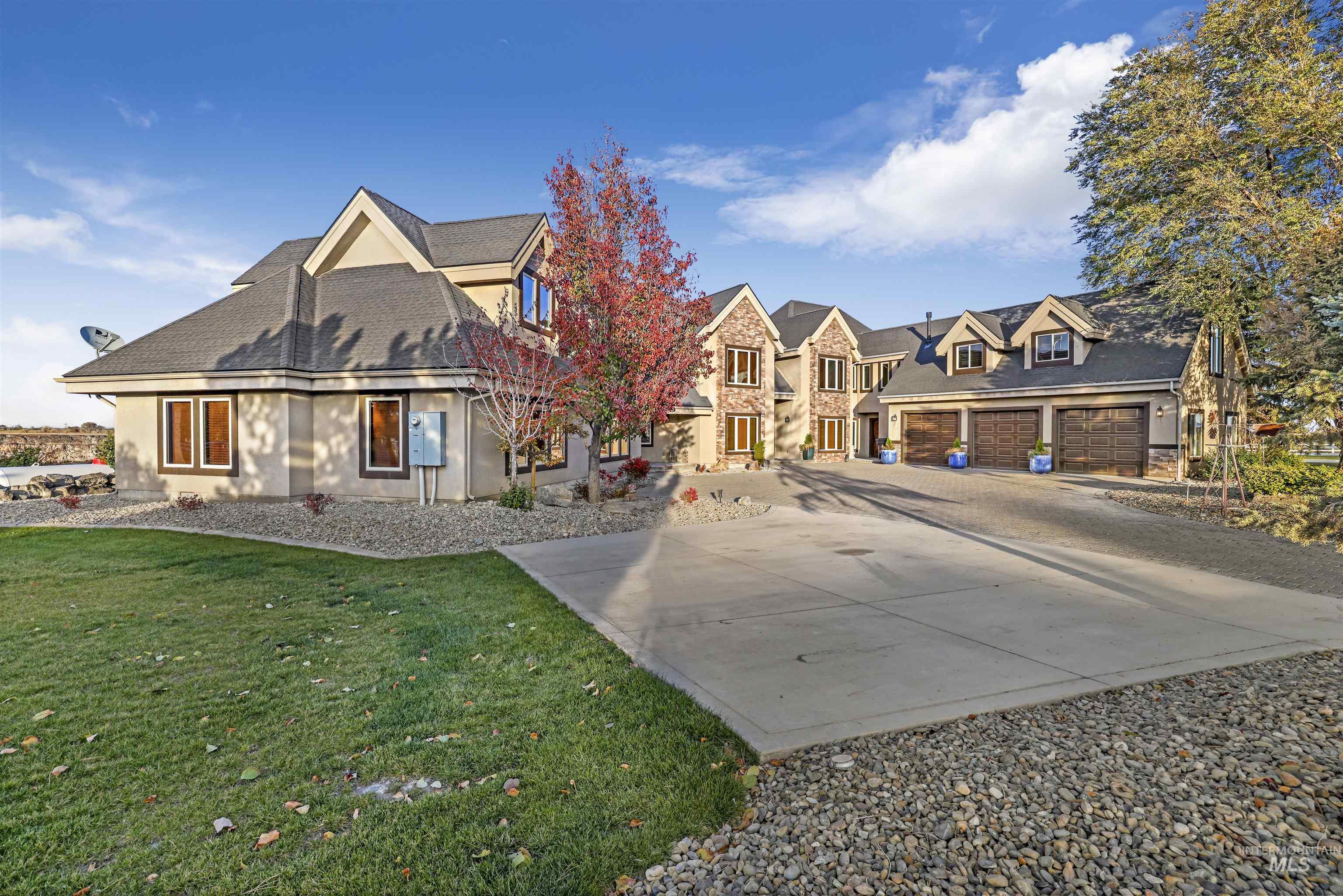 2194 Eagle Crest Dr