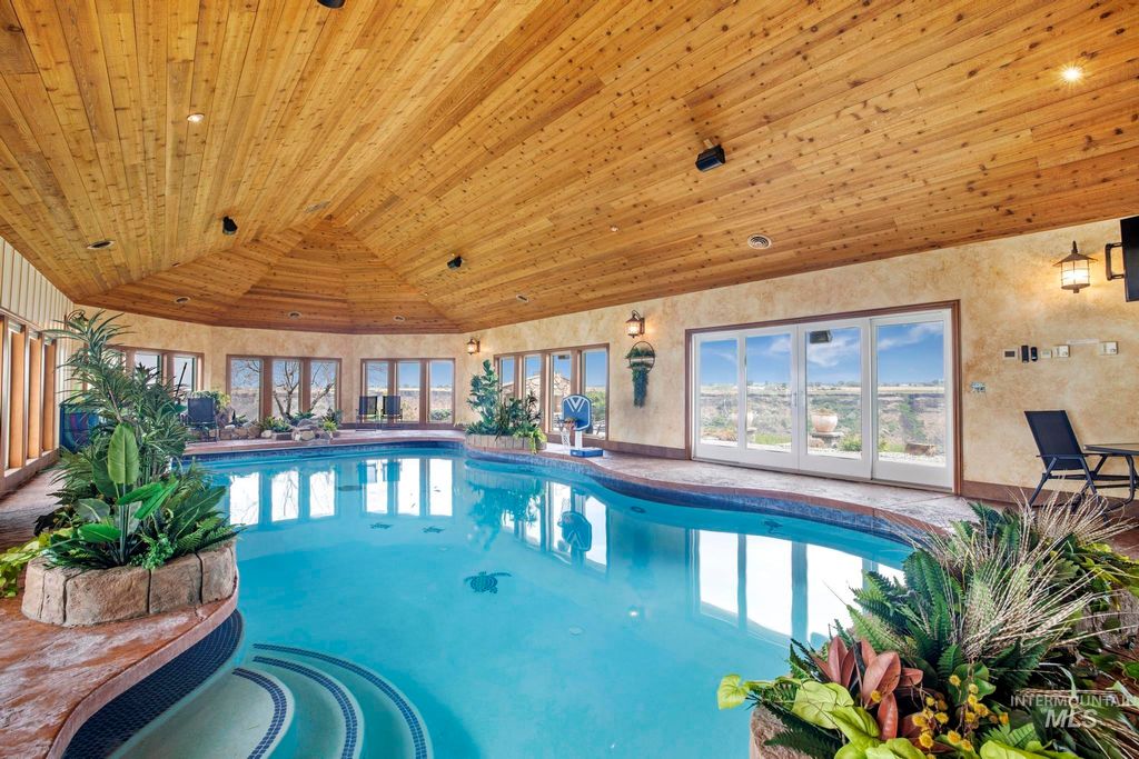 Photo of 2194 Eagle Crest Dr, Filer, ID 83328 (MLS # 98957310)