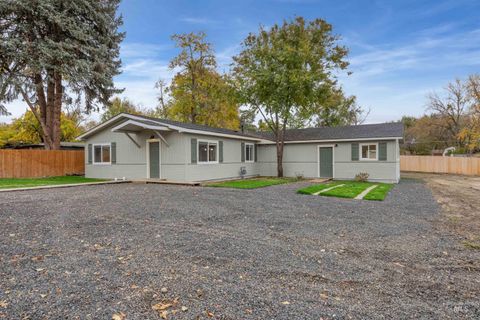 Photo of 10331 W Utahna Rd, Boise, ID 83714 (MLS # 98966870)