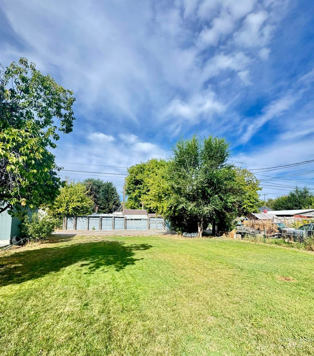 Photo of 826 Conant Ave, Burley, ID 83318 (MLS # 98961633)