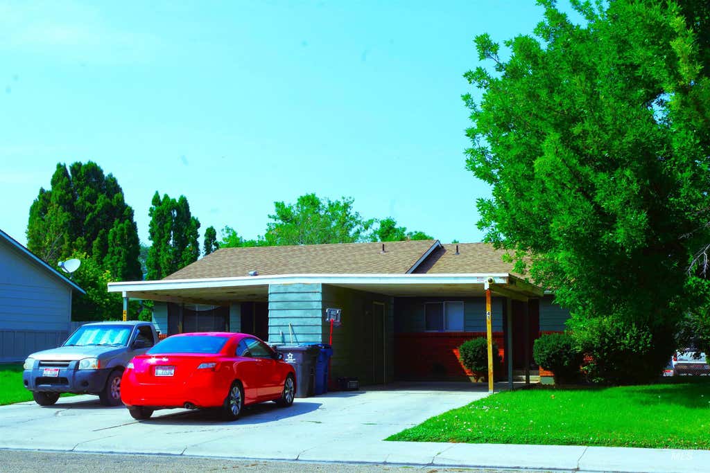 Photo of 416 E Maine Ave, Nampa, ID 83686 (MLS # 98995811)