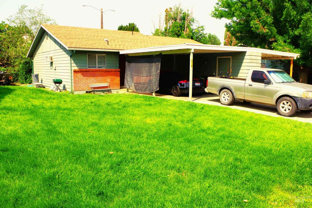 Photo of 416 E Maine Ave, Nampa, ID 83686 (MLS # 98995811)