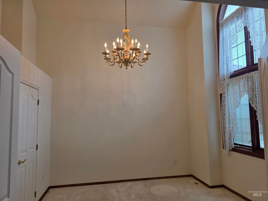 Photo of 2530 Valleyview Drive, Clarkston, WA 99403 (MLS # 98978379)