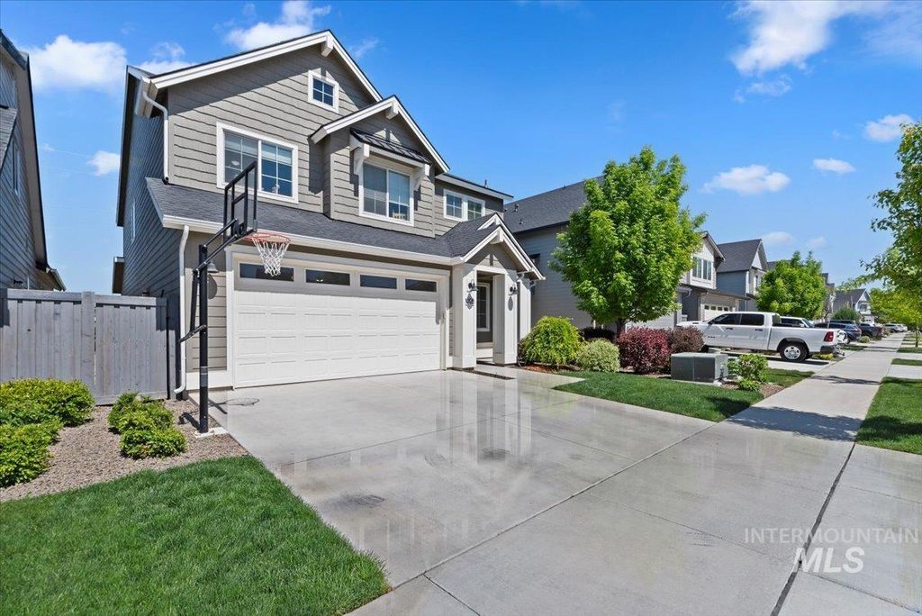 Photo of 10128 Irongate Dr, Nampa, ID 83687 (MLS # 98985098)