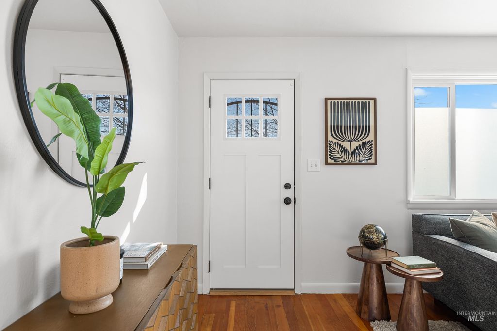 Photo of 2131 S Atlantic St, Boise, ID 83705 (MLS # 98978840)