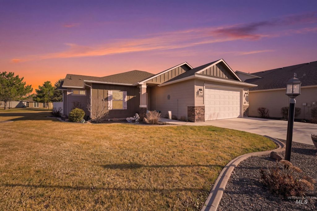 Photo of 3706 S. Greenbrier Rd, Nampa, ID 83686 (MLS # 98977729)