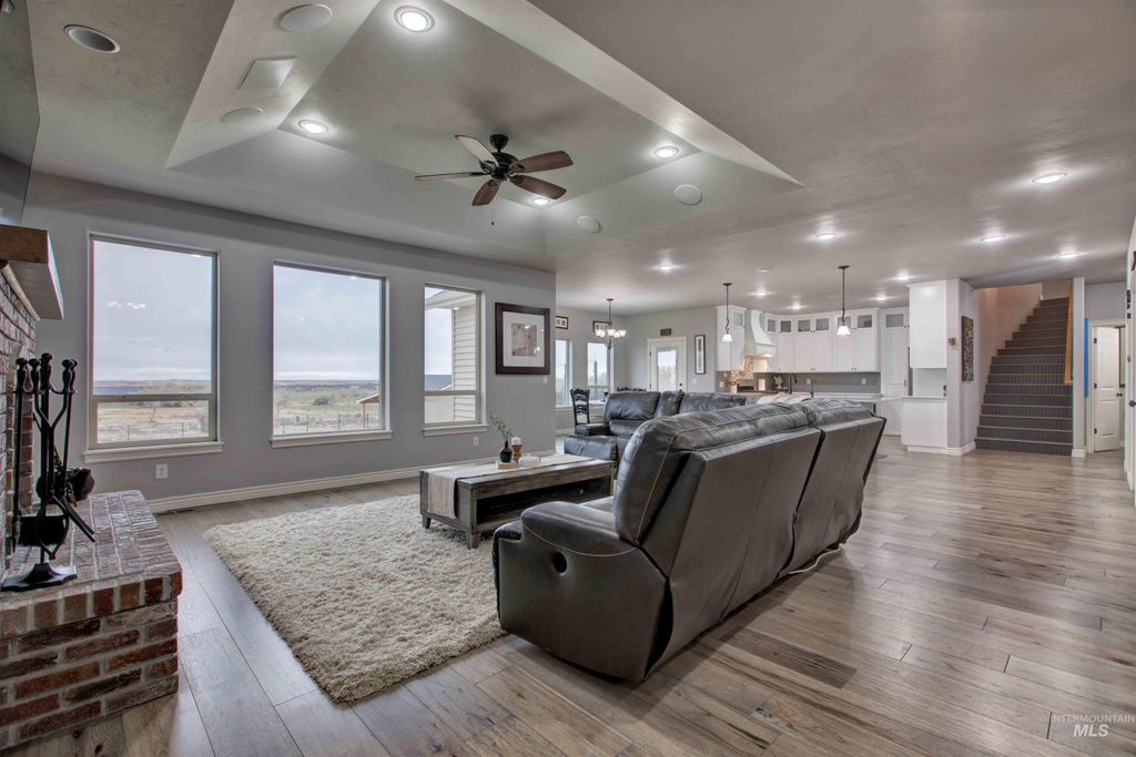 Photo of 3330 E 4050 N, Twin Falls, ID 83301 (MLS # 98957406)