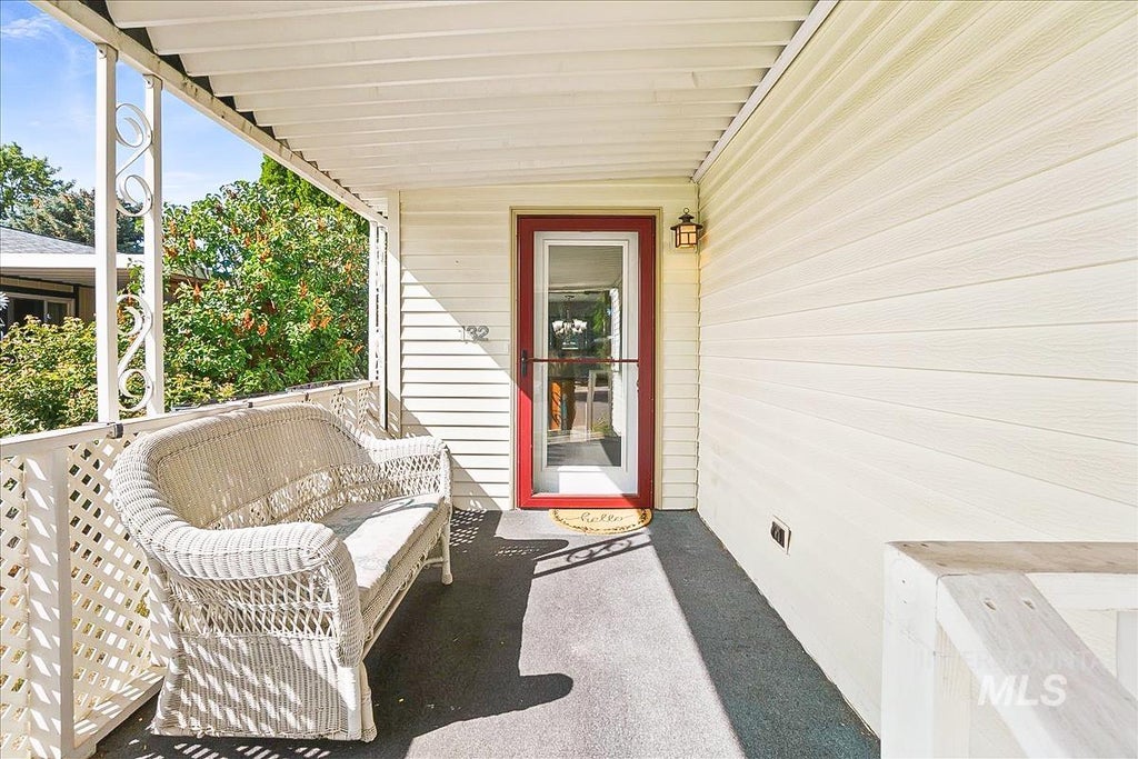 Photo of 132 N Rainbow DR, Boise, ID 83713 (MLS # 99000591)