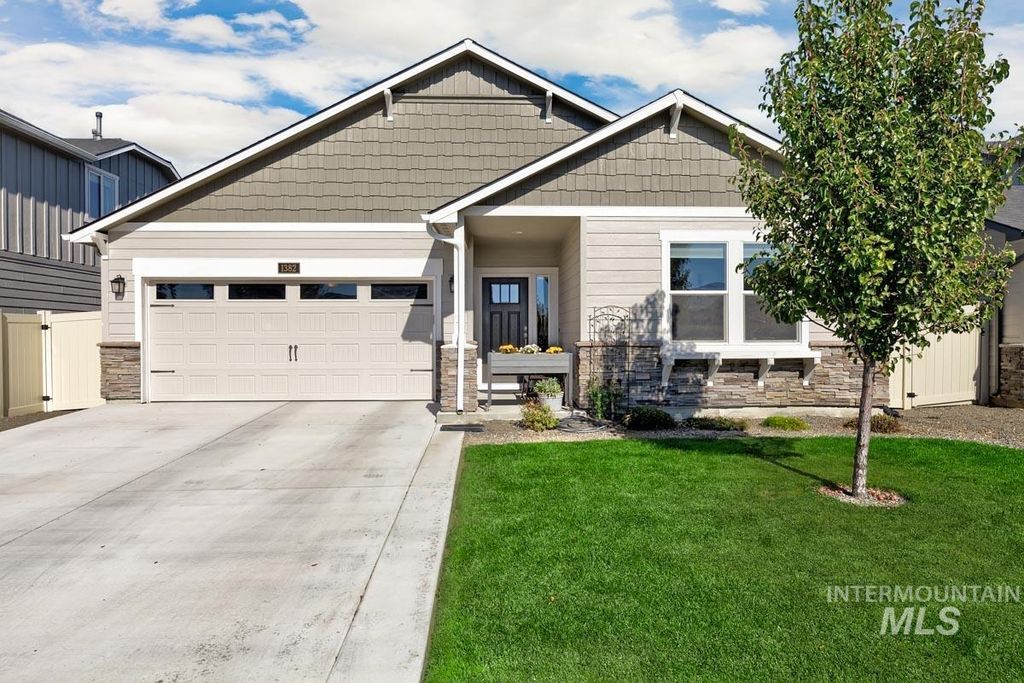 Photo of 1382 W Kelby Avenue, Nampa, ID 83651 (MLS # 98965594)