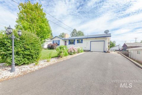 404 Linden Dr Lewiston ID 83501