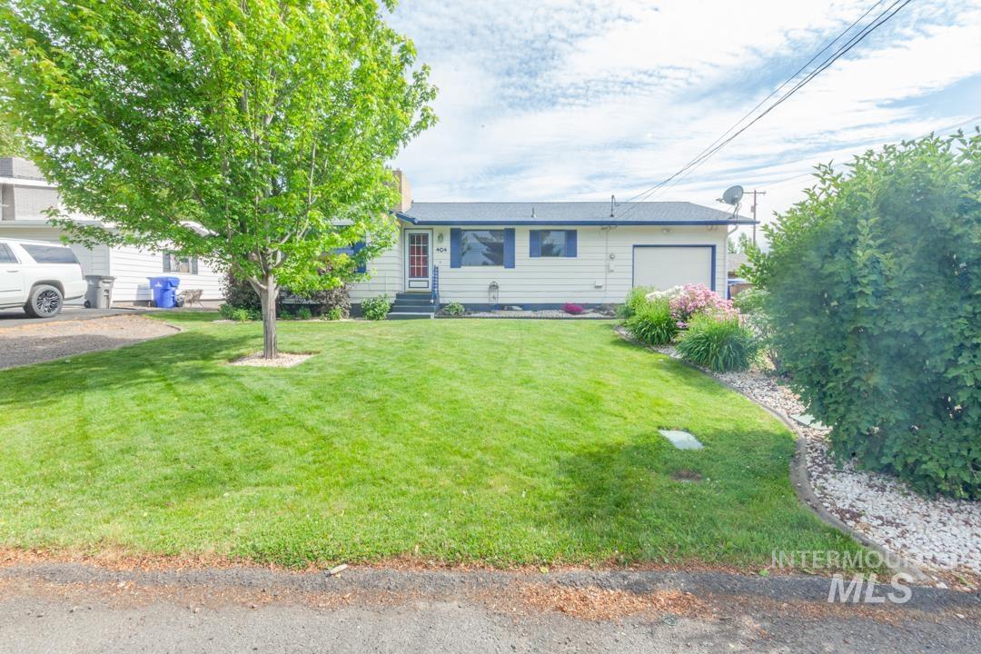 404 Linden Dr