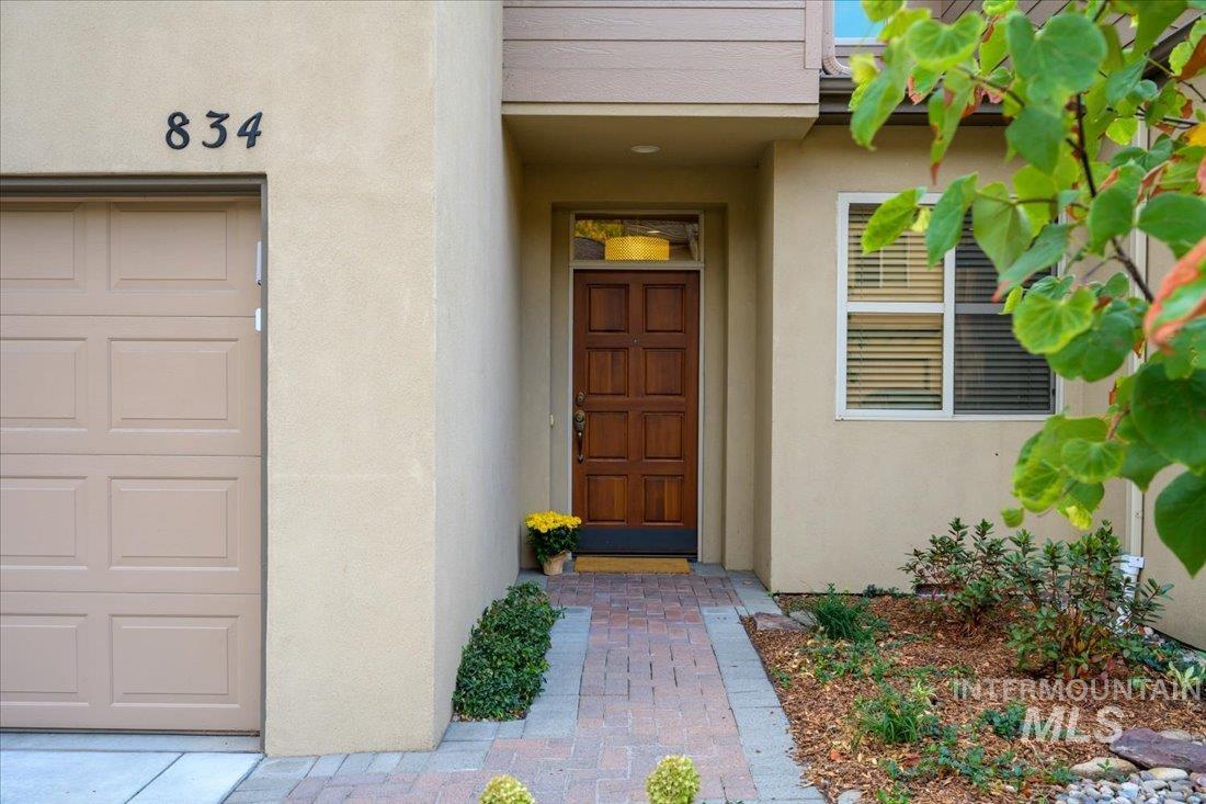 834 E Riverpark Lane