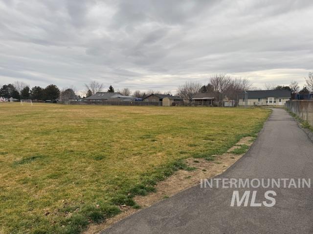 981-985 E Blue Heron St.