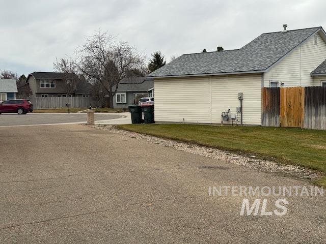 981-985 E Blue Heron St.