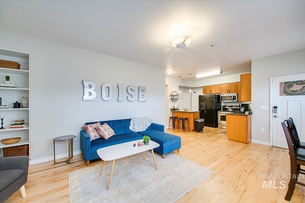 Photo of 1463 W Grand Ave #104, Boise, ID 83702 (MLS # 98984696)