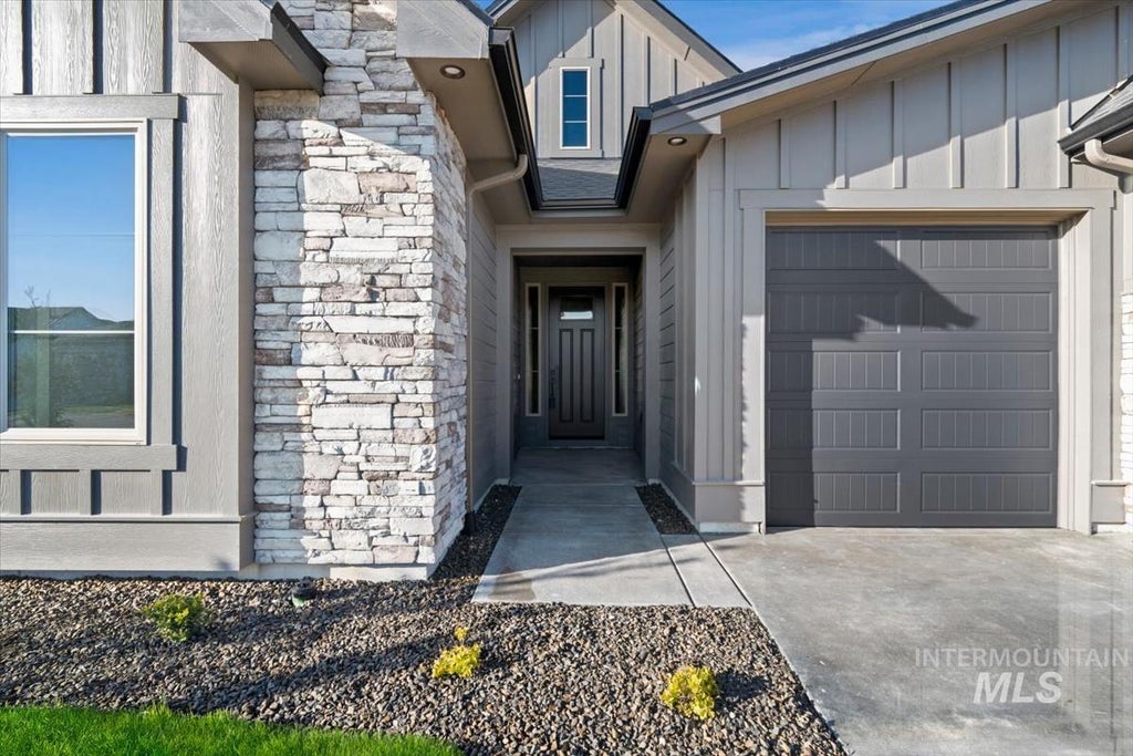 Photo of 11737 S Besra Ln, Kuna, ID 83634 (MLS # 99005220)