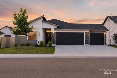 Photo of 11154 W Peterborough St, Nampa, ID 83651 (MLS # 98991584)