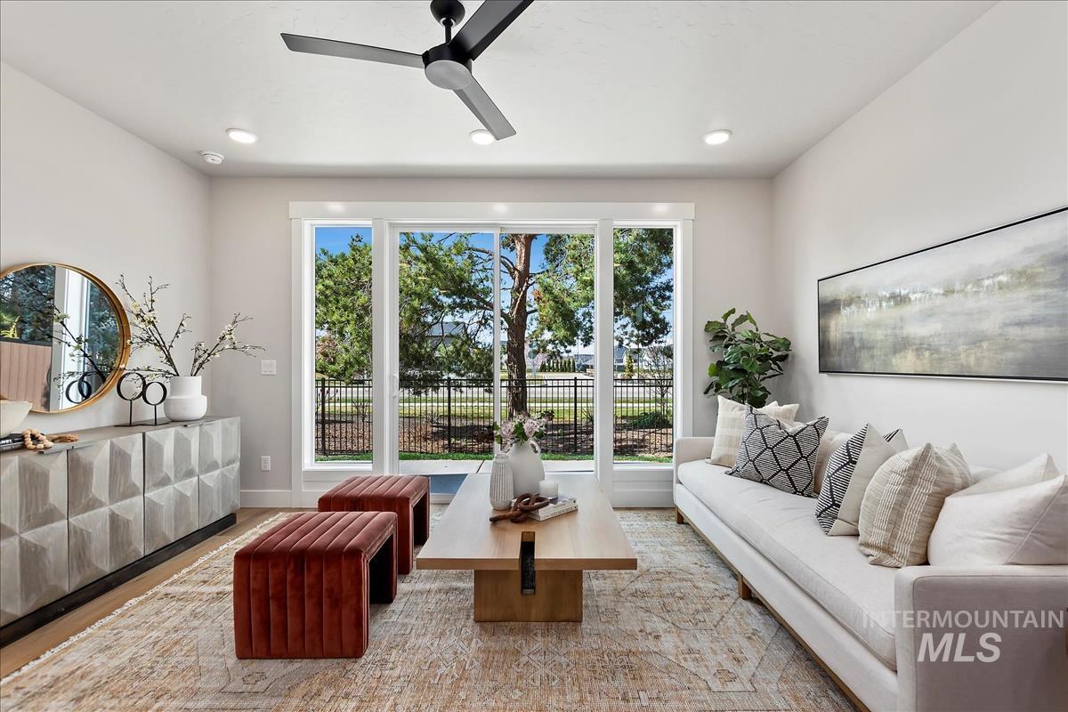 320 N Sauer River Ln