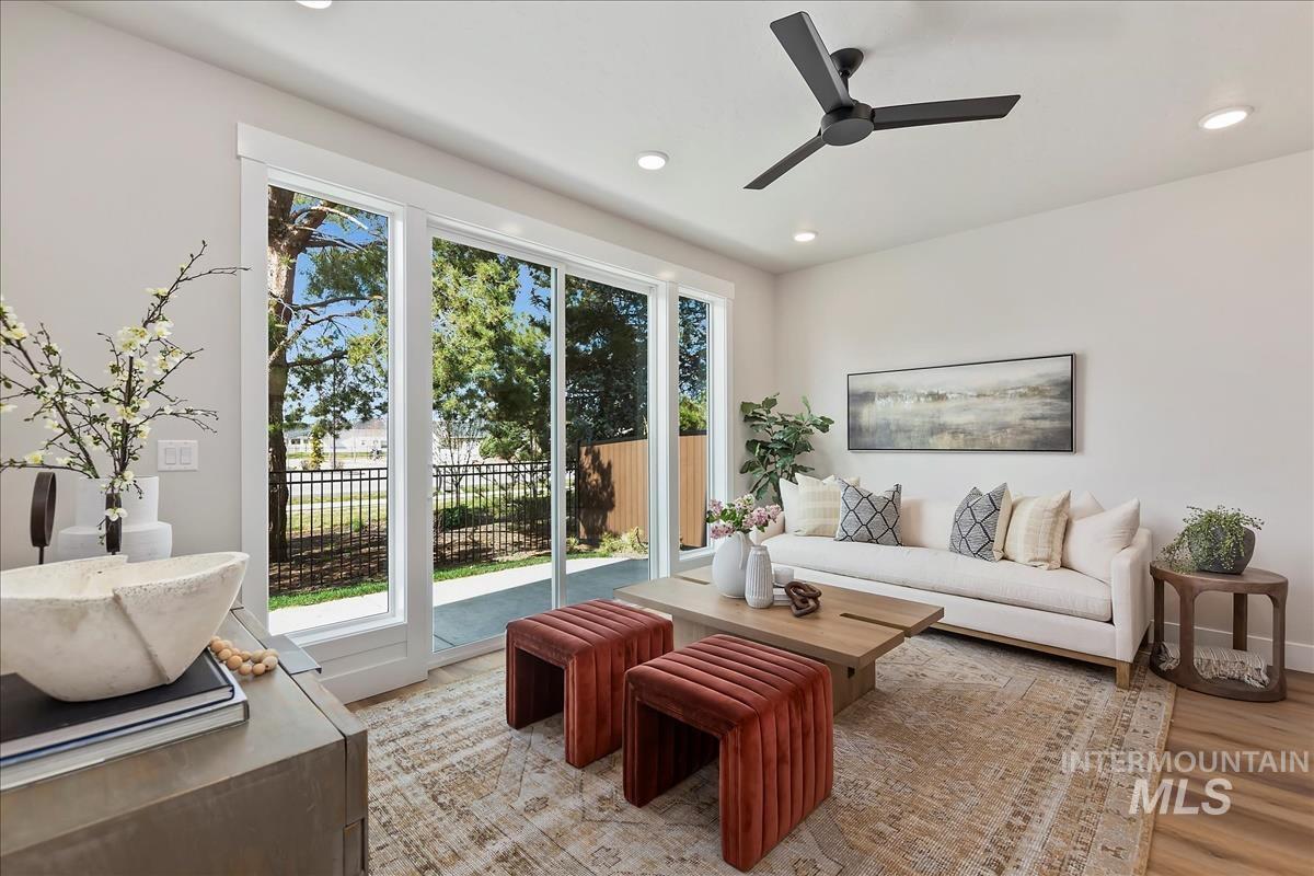 320 N Sauer River Ln