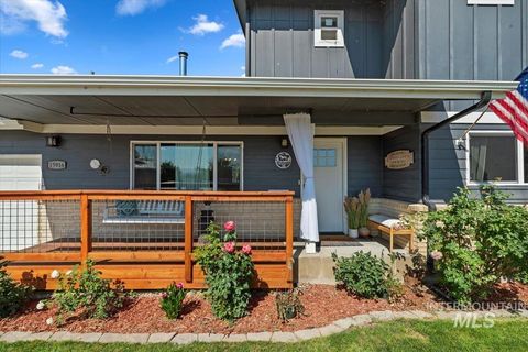 Photo of 15916 Hill Top Circle, Wilder, ID 83676 (MLS # 98956994)