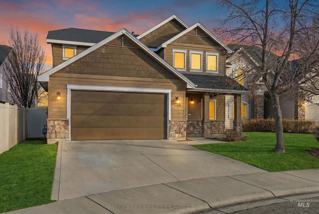 Photo of 1268 W Cobblefield Ct, Meridian, ID 83646 (MLS # 98975140)