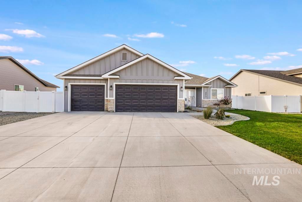 Photo of 4073 Williams Street, Buhl, ID 83316 (MLS # 98968470)