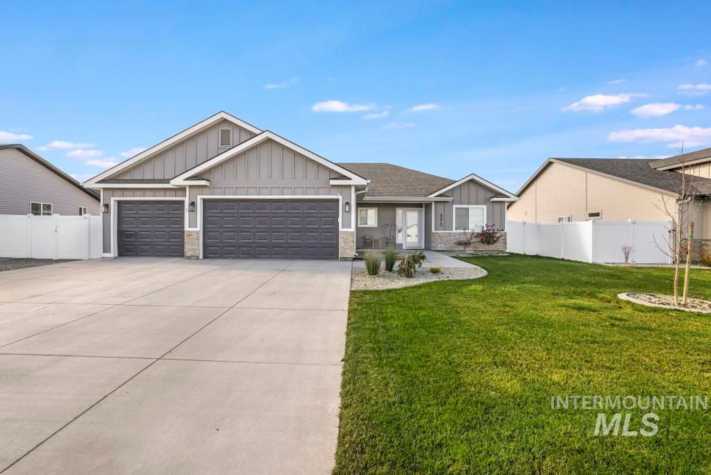 Photo of 4073 Williams Street, Buhl, ID 83316 (MLS # 98968470)