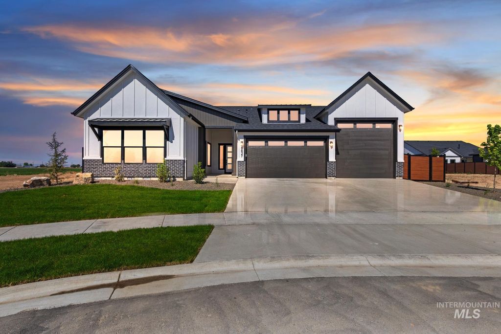 Photo of 6827 N Brock River Pl, Meridian, ID 83646 (MLS # 98963498)