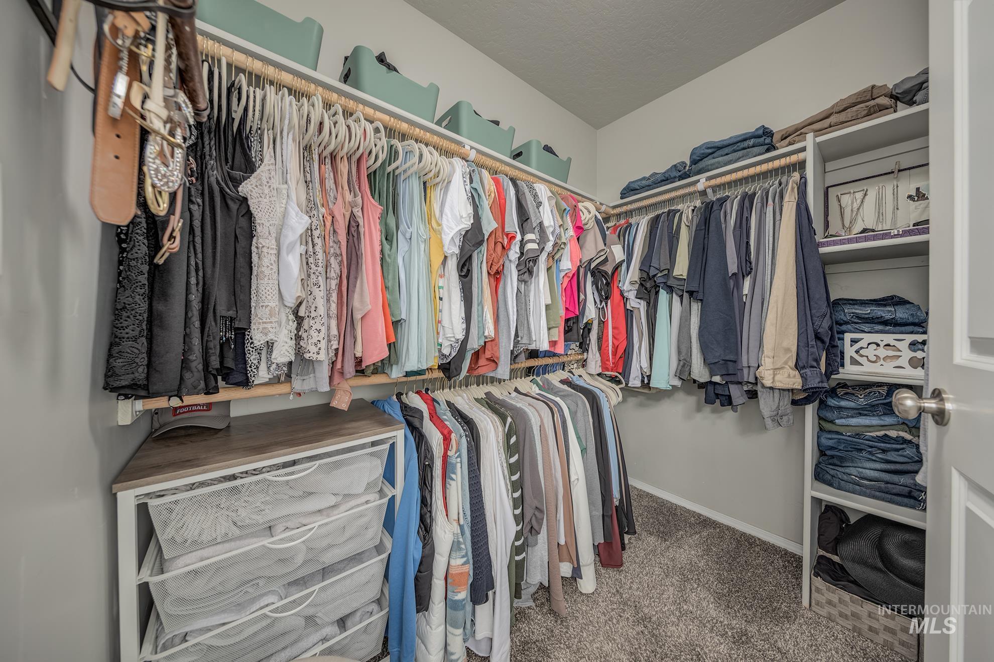 Walk in closet