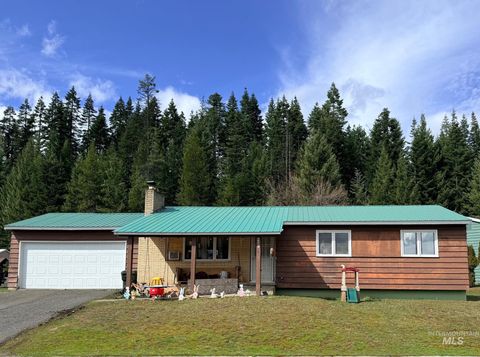 Photo of 402 Cedar Dr, Pierce, ID 83546 (MLS # 98980783)