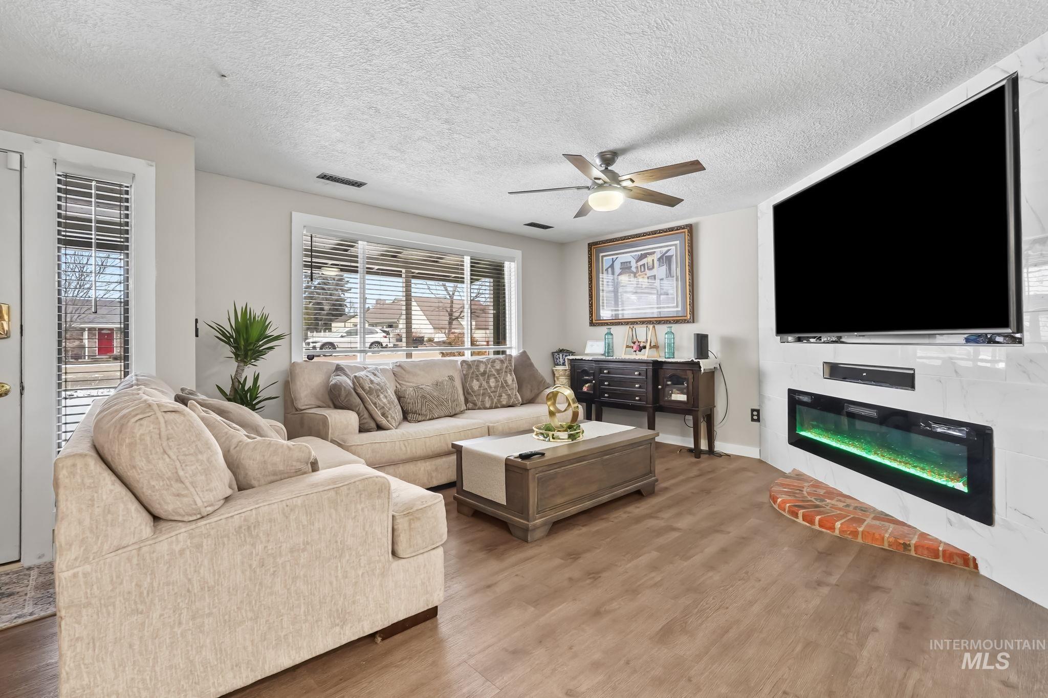 15201 Christopher
