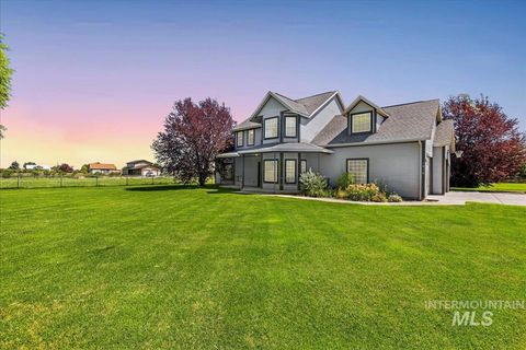 Photo of 4036 N 2250 E, Filer, ID 83328 (MLS # 98954884)