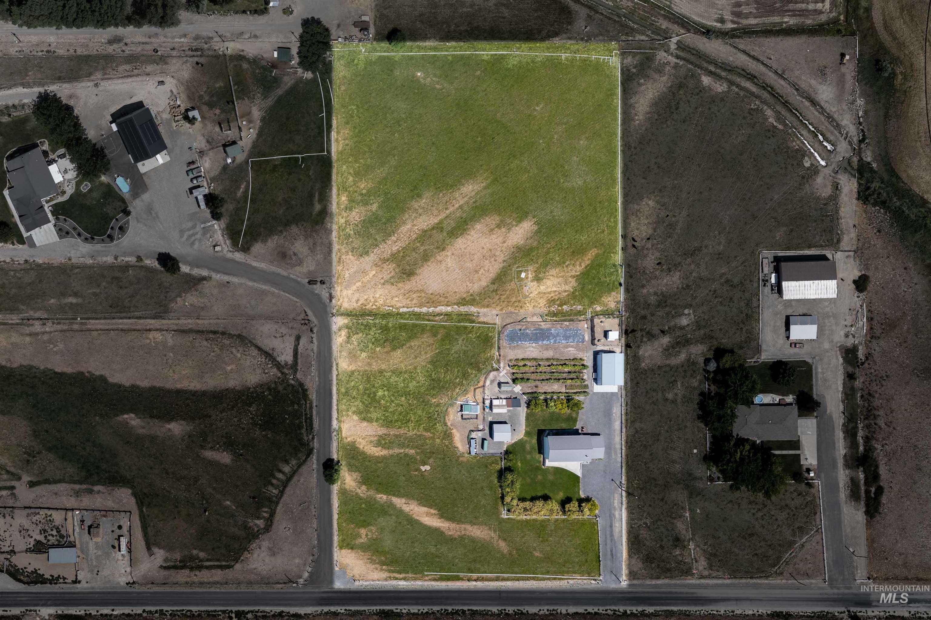 Aerial view of property and surrounding area