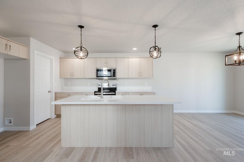 Photo of 7313 S Menzingers Ave, Meridian, ID 83642 (MLS # 98968397)