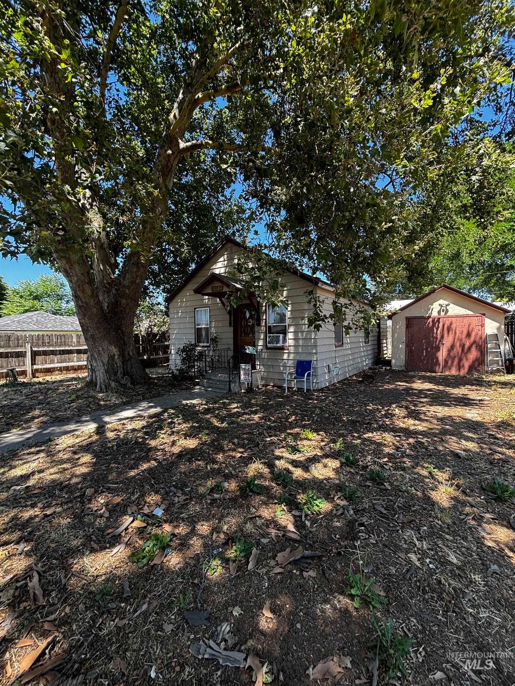Photo of 116 E. Sherman Ave, Nampa, ID 83686 (MLS # 98993422)