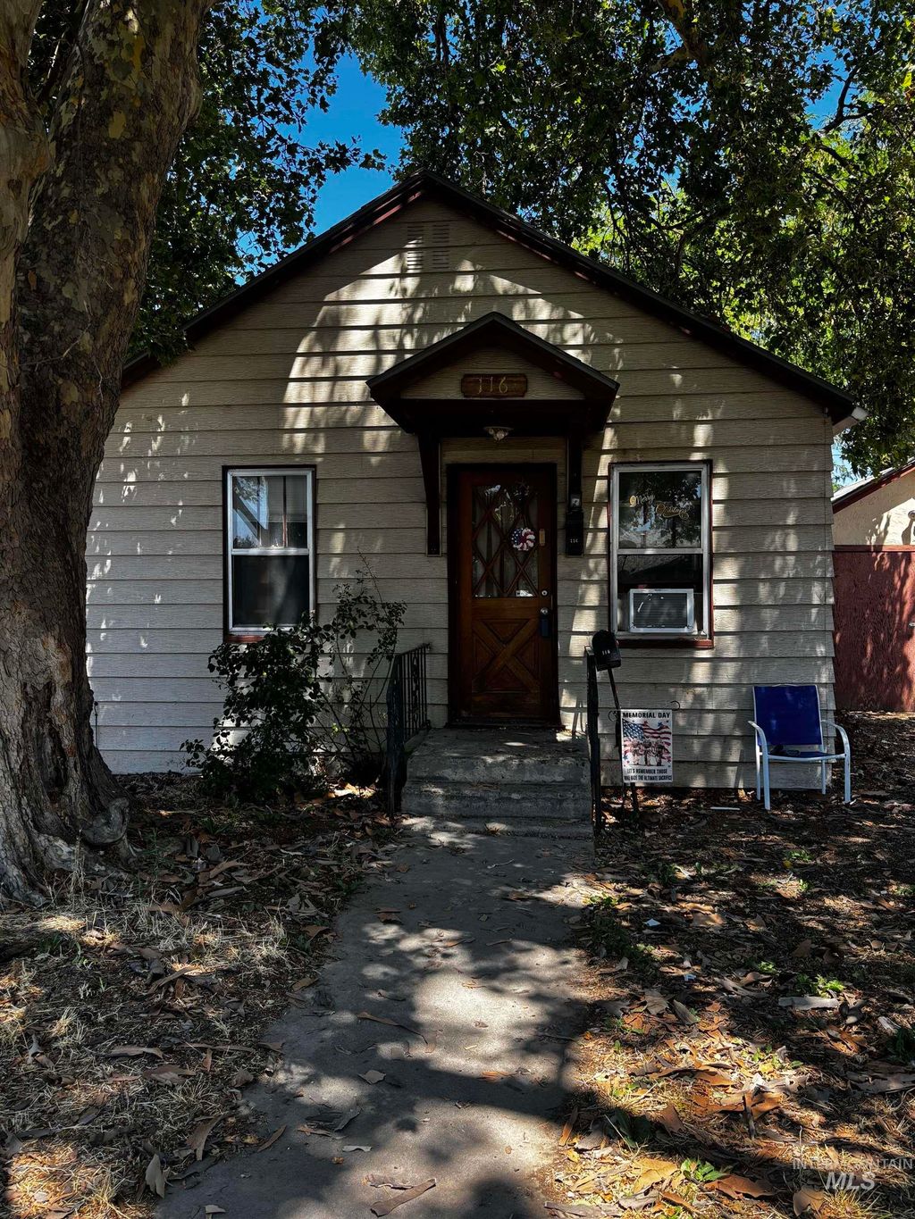 Photo of 116 E. Sherman Ave, Nampa, ID 83686 (MLS # 98993422)