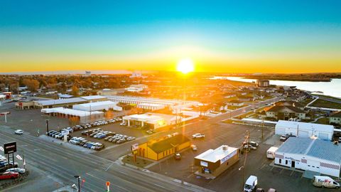 Photo of 262 Overland Ave, Burley, ID 83318 (MLS # 98980422)