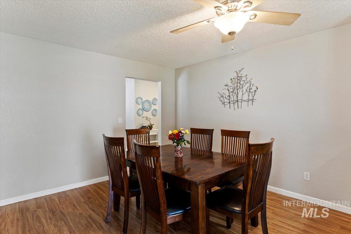 3916 S Genesee Dr.