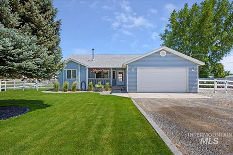 Photo of 474 100 W, Jerome, ID 83338 (MLS # 98951942)